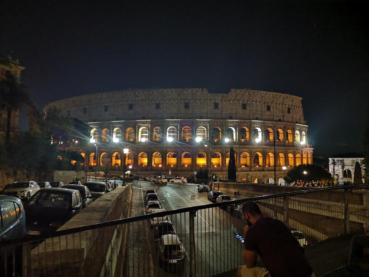 Superattico Sul Colosseo Apartment Rom